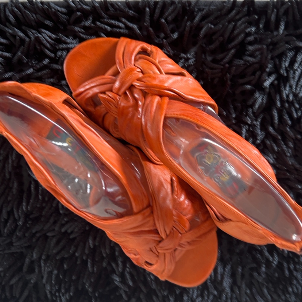 Everybody super soft leather back-zip sandals, made in Brazil